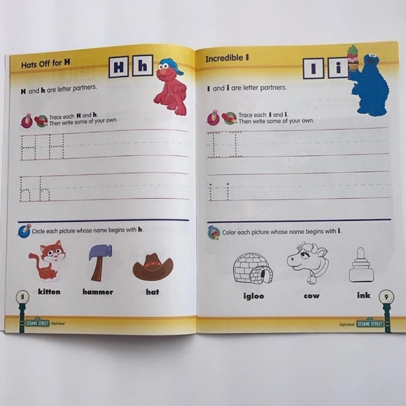 Sesame Street Alphabet with Bert & Ernie book - Picture 3 of 9